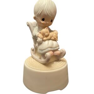 Precious Moments The Purr-fect Grandma- Collectible Music Box